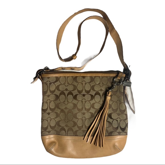 Coach Handbags - Vintage Coach crossbody bag purse